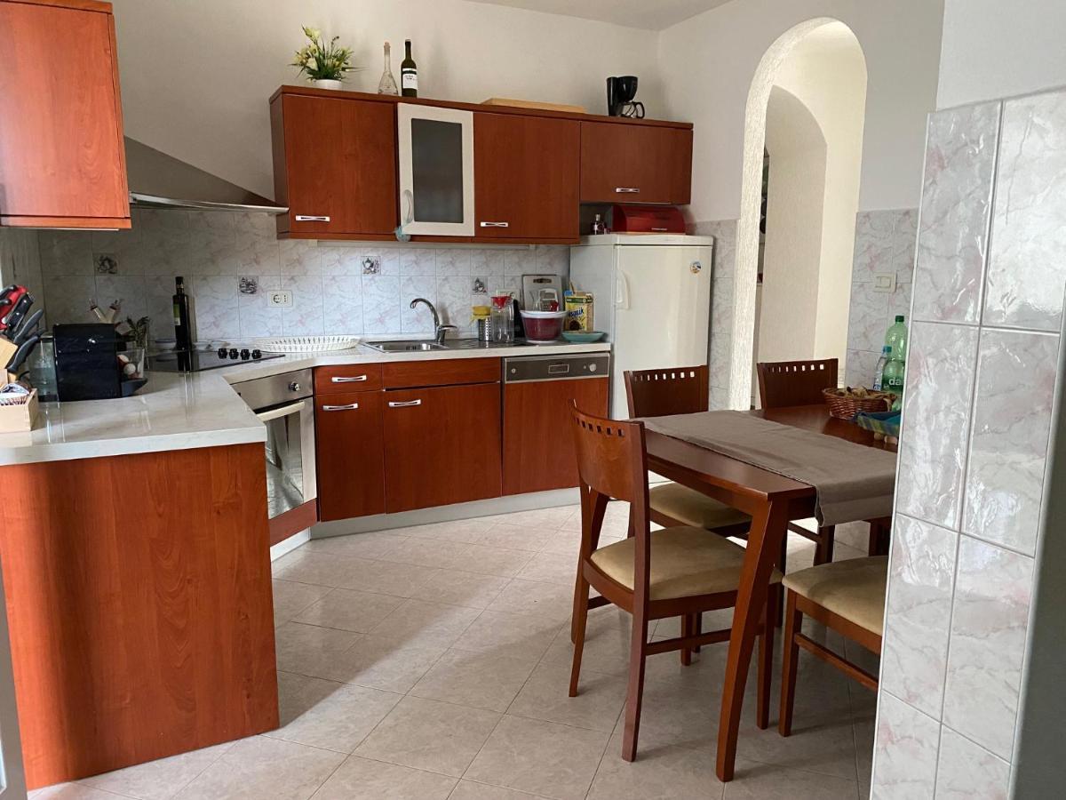 Villa Yucca Istra 拉宾 外观 照片